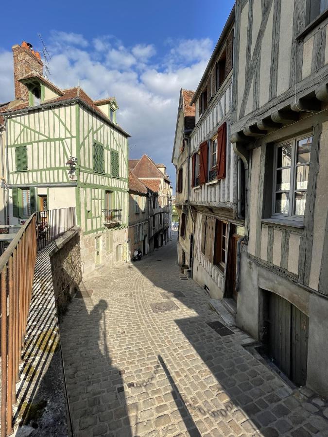 Appartement Le Coche D'Eau Auxerre Les Quais Dış mekan fotoğraf